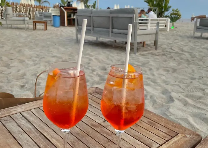 Il Gioiello : 2 Pers, Clim, Piscine, Parking Lejlighed Antibes